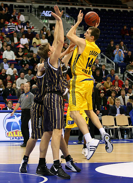 继续在场上 继续在场上